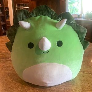 Perfect condition dinosaur squishmallow.